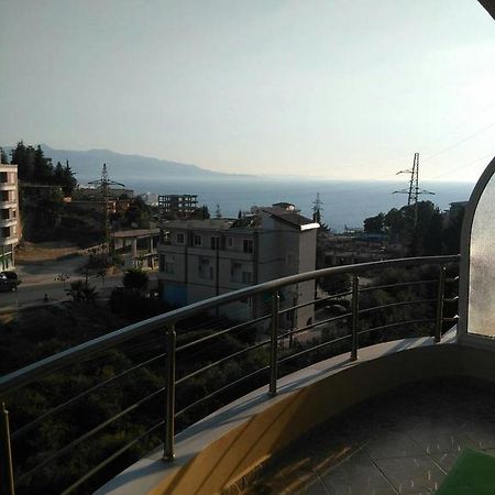 Sofapartments Sarandë Esterno foto