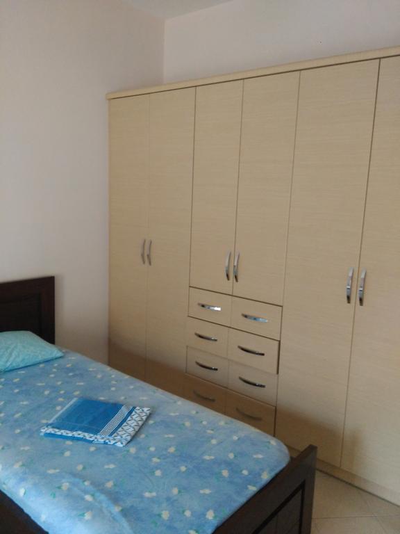 Sofapartments Sarandë Esterno foto